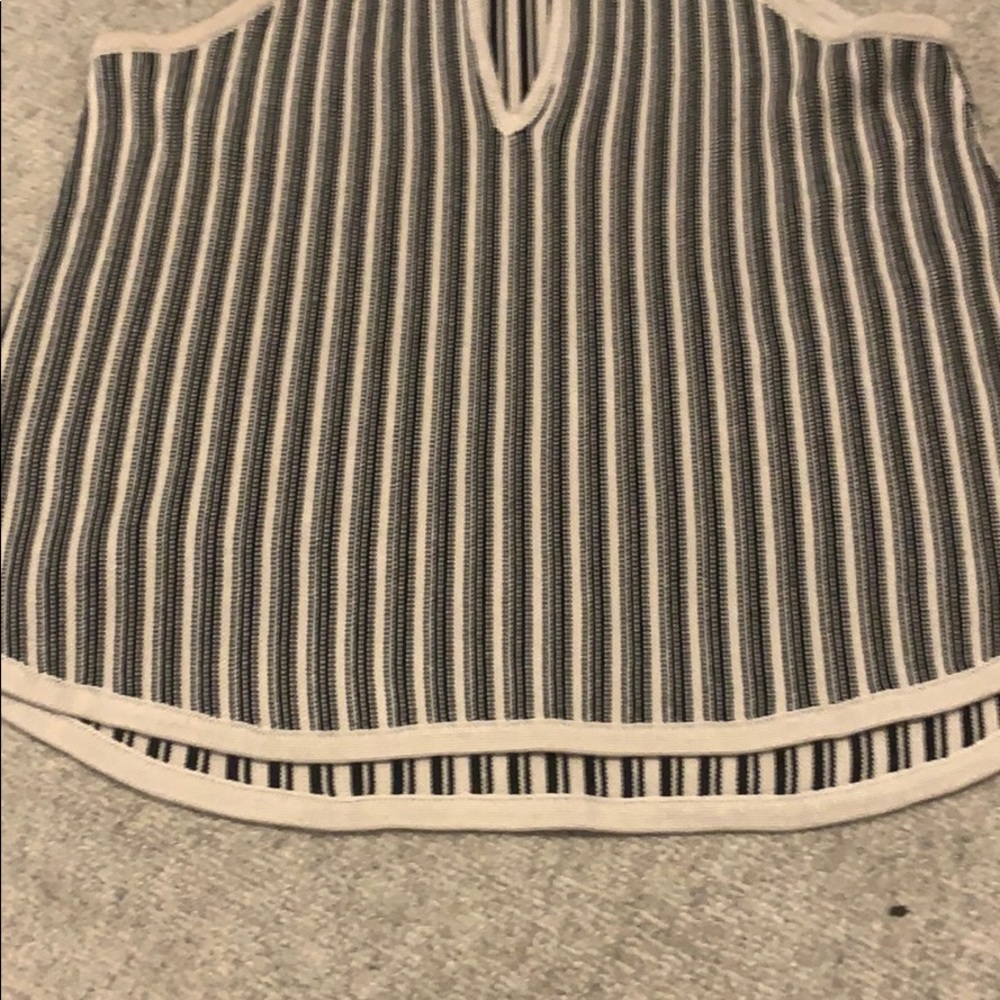 Tank - Picture 3 of 5